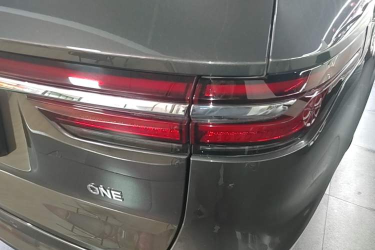 Used Li Auto ONE 2021 Extended-Range 6-Seater Version Exterior 1