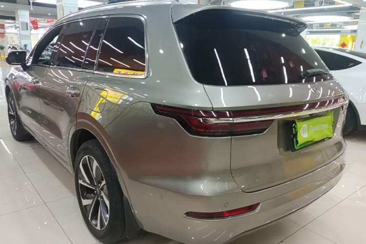 Used Li Auto ONE 2021 Extended-Range 6-Seater Version Exterior 2