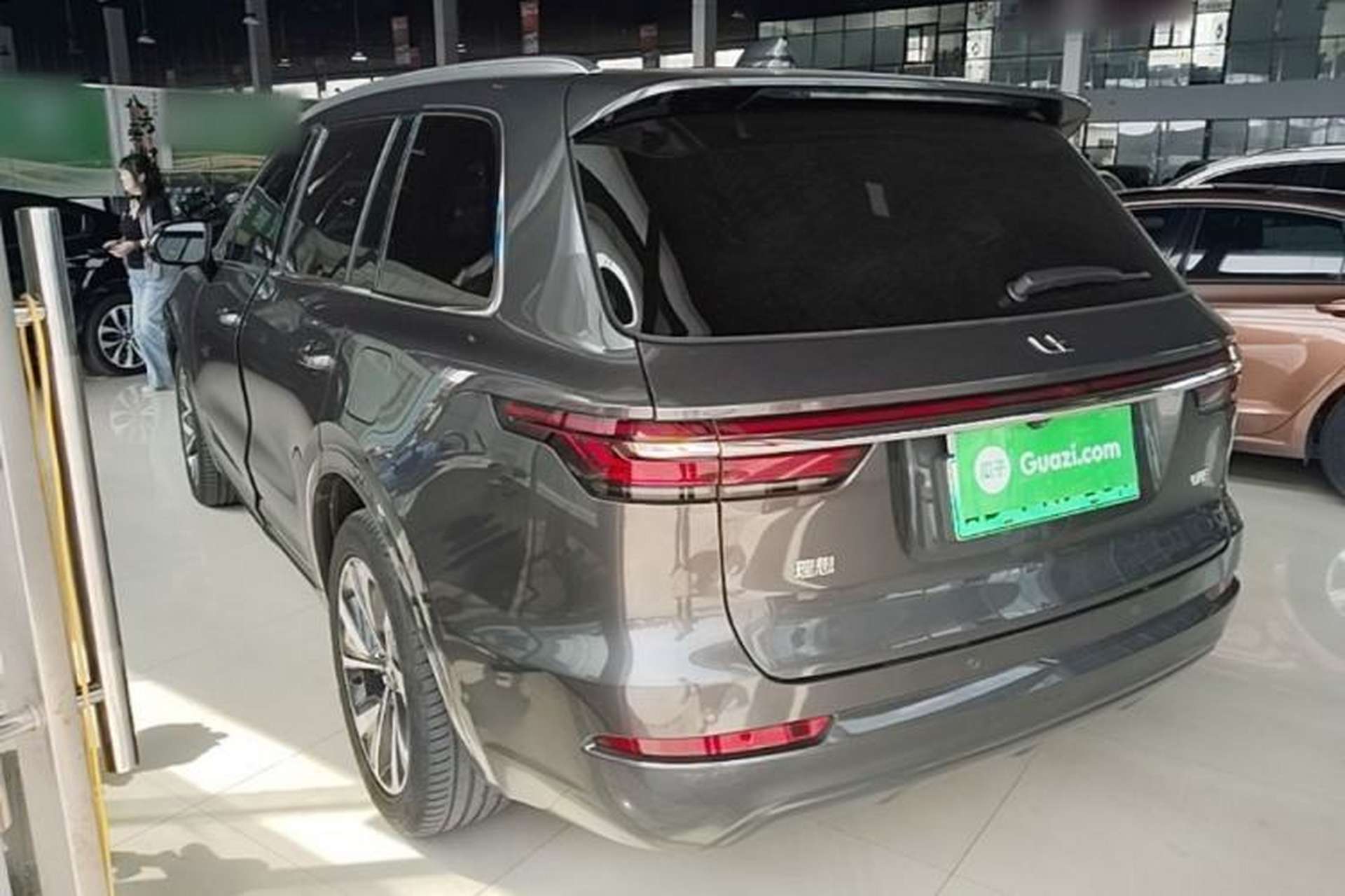 Used Li Auto ONE 2021 Extended-Range 6-Seater Version Exterior 2
