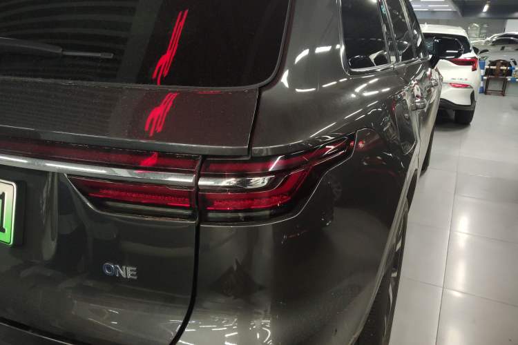 Used Li Auto ONE 2021 Extended-Range 6-Seater Version Exterior 2