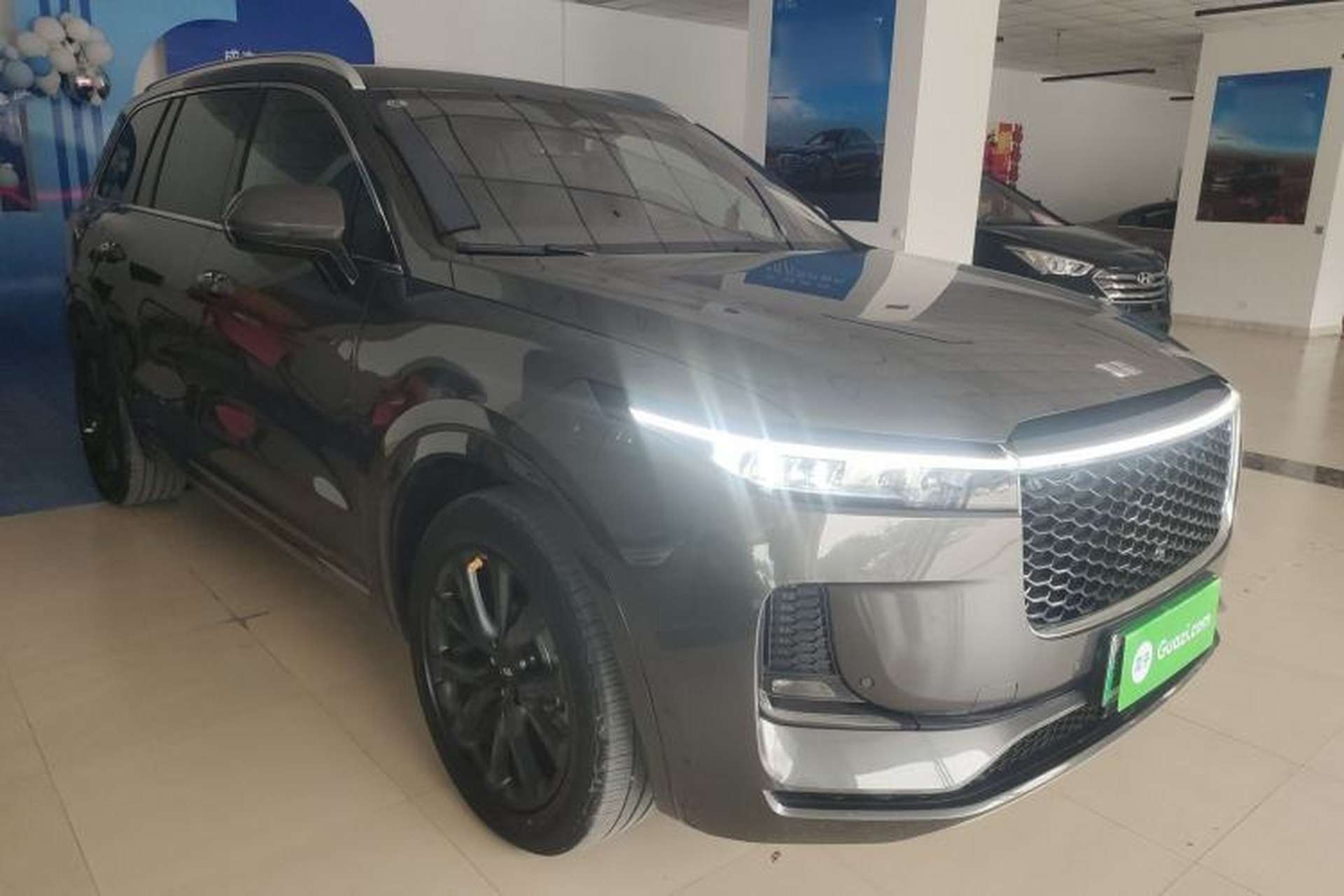 Used Li Auto ONE 2021 Extended-Range 6-Seater Version Exterior 2