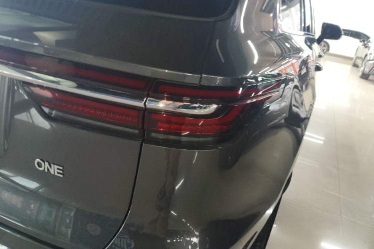 Used Li Auto ONE 2021 Extended-Range 6-Seater Version Exterior 3