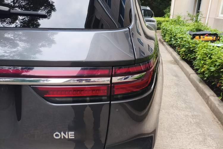 Used Li Auto ONE 2021 Extended-Range 6-Seater Version Exterior 3