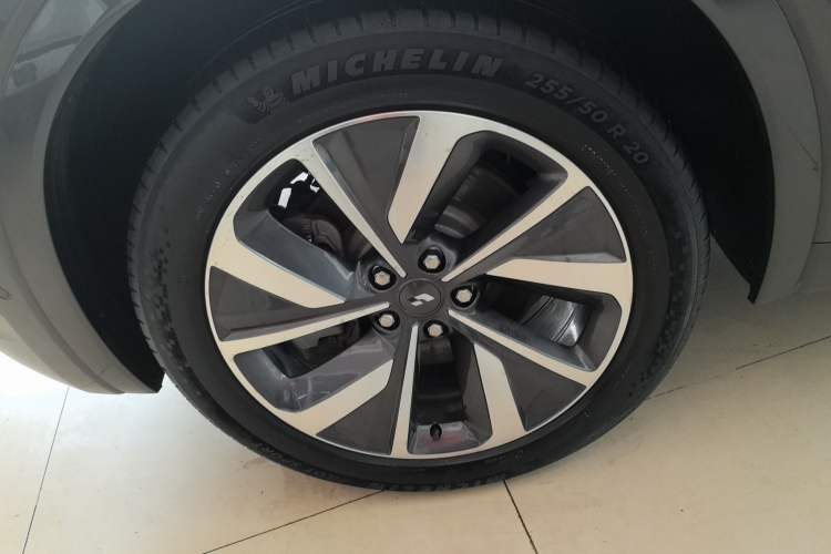 Used Li Auto ONE 2021 Extended-Range 6-Seater Version Exterior 3