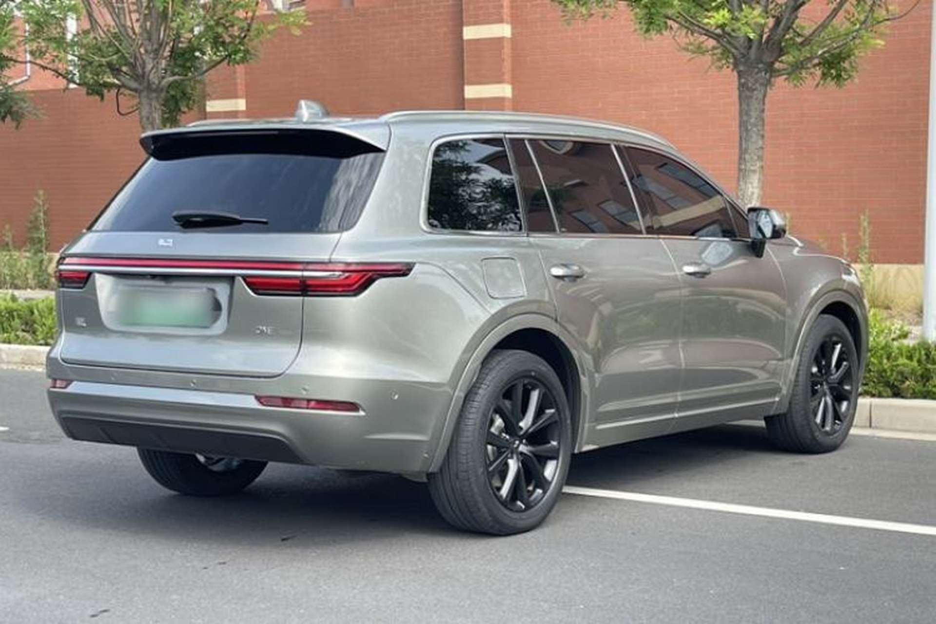 Used Li Auto ONE 2021 Extended-Range 6-Seater Version Exterior 3