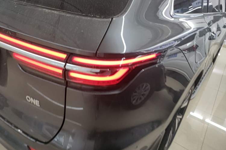Used Li Auto ONE 2021 Extended-Range 6-Seater Version Exterior 3