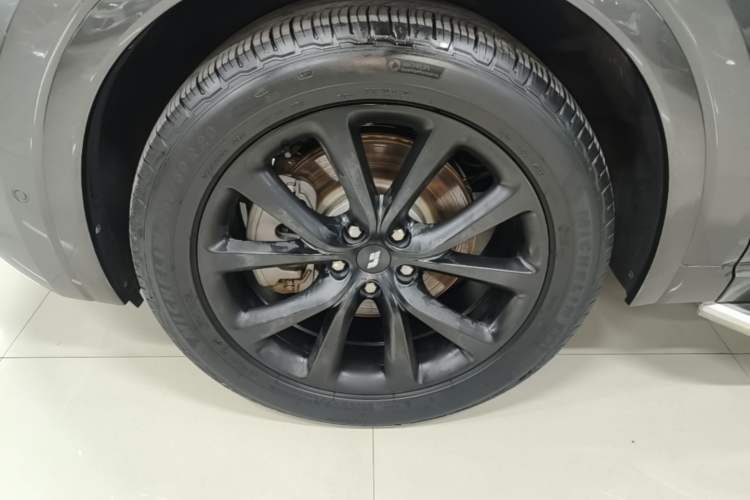 Used Li Auto ONE 2021 Extended-Range 6-Seater Version Exterior 4