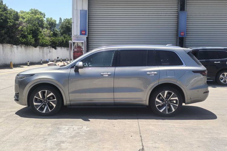 Used Li Auto ONE 2021 Extended-Range 6-Seater Version Exterior 4