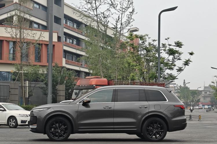 Used Li Auto ONE 2021 Extended-Range 6-Seater Version Exterior 4