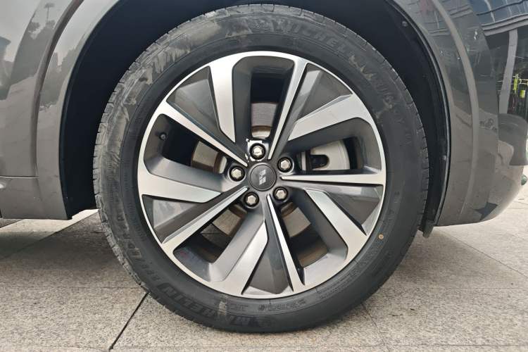 Used Li Auto ONE 2021 Extended-Range 6-Seater Version Exterior 5
