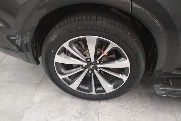 Used Li Auto ONE 2021 Extended-Range 6-Seater Version Exterior 5