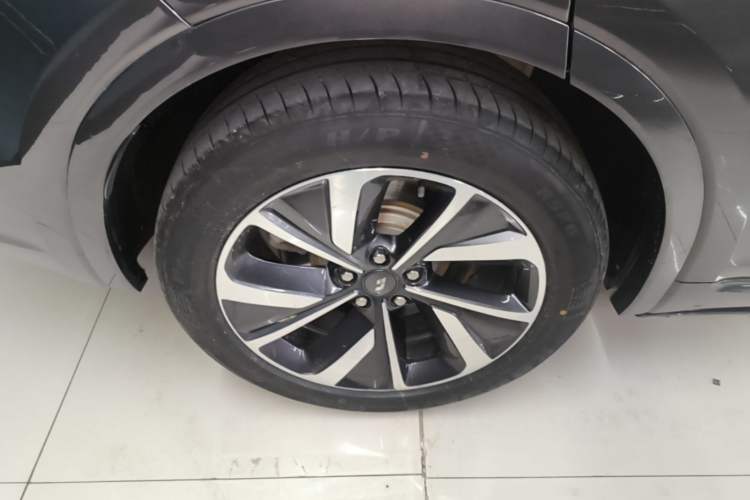 Used Li Auto ONE 2021 Extended-Range 6-Seater Version Exterior 5