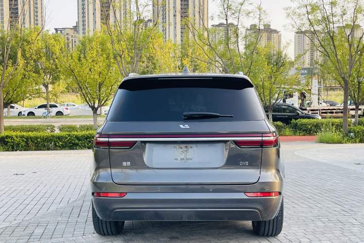 Used Li Auto ONE 2021 Extended-Range 6-Seater Version Exterior 5