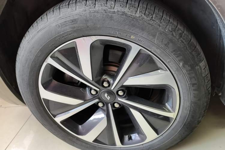 Used Li Auto ONE 2021 Extended-Range 6-Seater Version Exterior 5