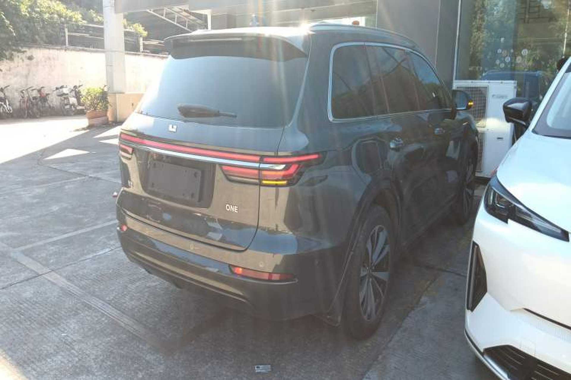 Used Li Auto ONE 2021 Extended-Range 6-Seater Version Exterior 5