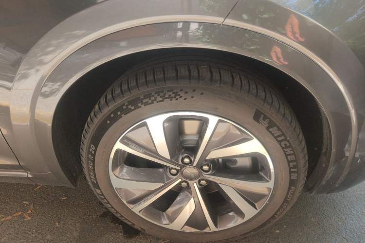 Used Li Auto ONE 2021 Extended-Range 6-Seater Version Exterior 7