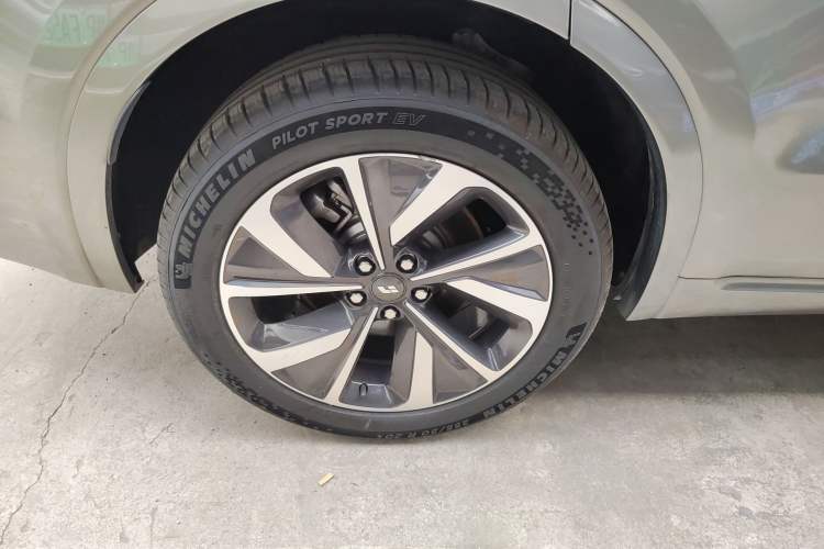 Used Li Auto ONE 2021 Extended-Range 6-Seater Version Exterior 8