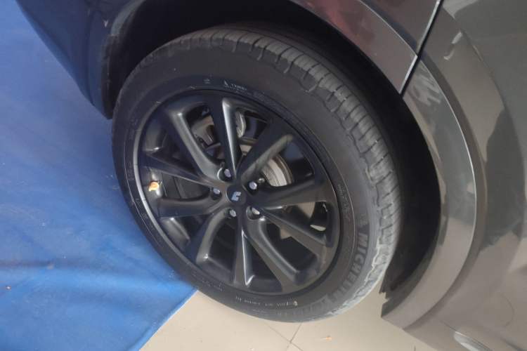 Used Li Auto ONE 2021 Extended-Range 6-Seater Version Exterior 8