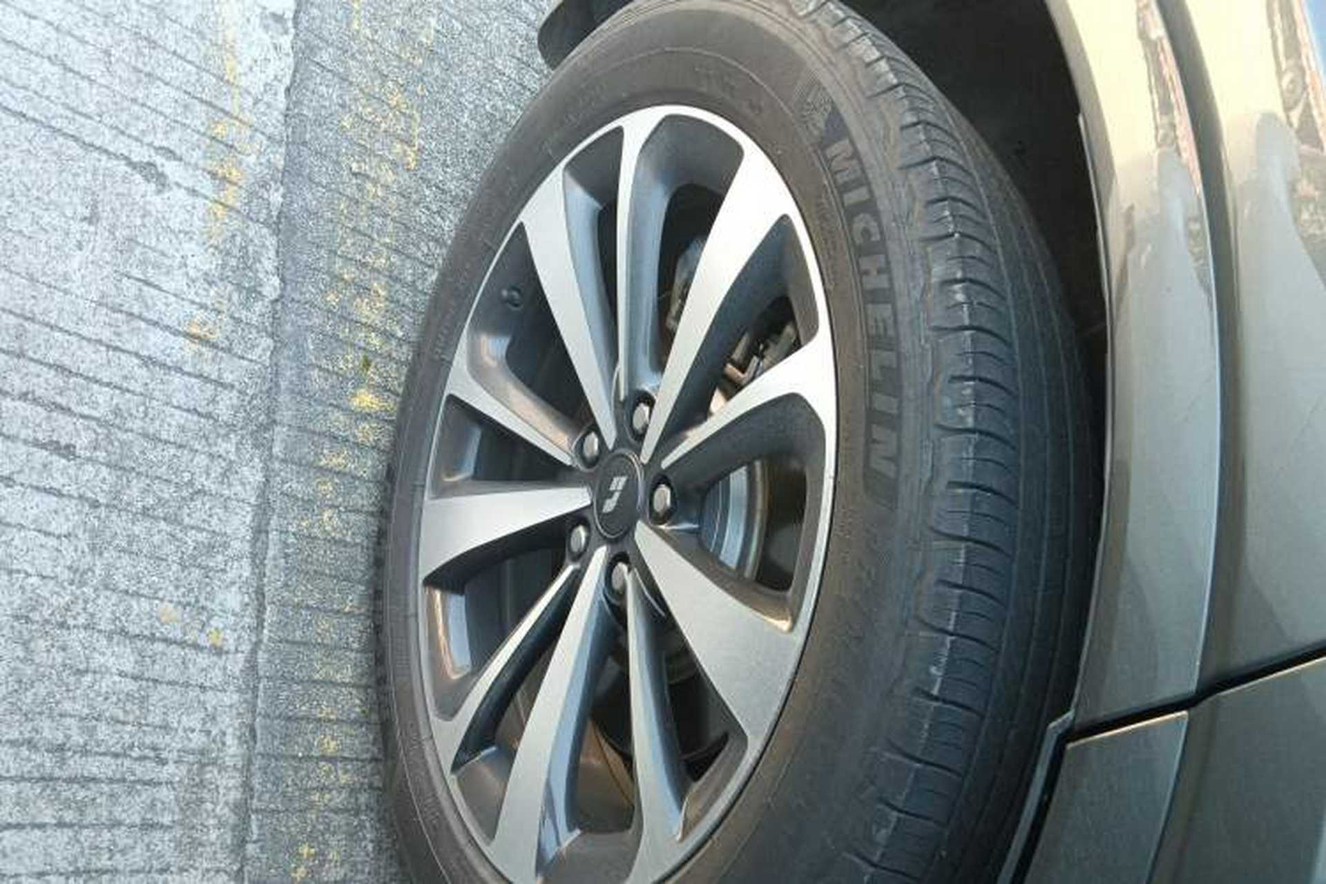 Used Li Auto ONE 2021 Extended-Range 6-Seater Version Exterior 8
