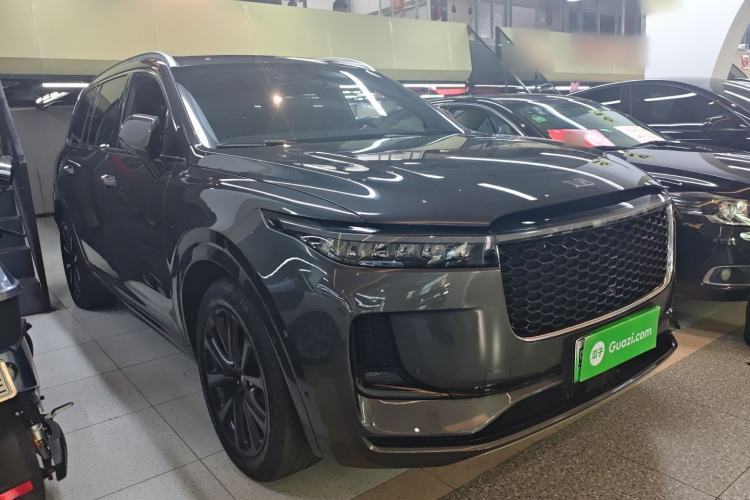 Used Li Auto ONE 2021 Extended-Range 6-Seater Version Front Right 45 Deg