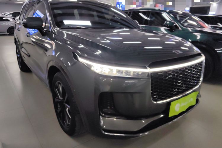 Used Li Auto ONE 2021 Extended-Range 6-Seater Version Front Right 45 Deg