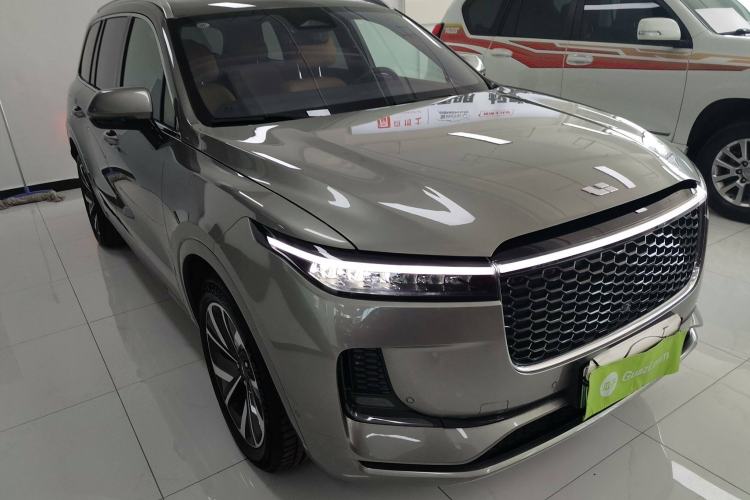 Used Li Auto ONE 2021 Extended-Range 6-Seater Version Front Right 45 Deg