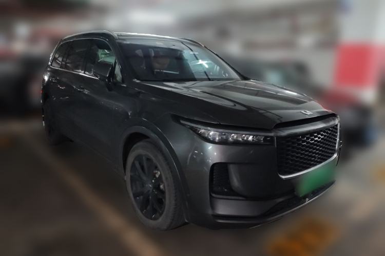 Used Li Auto ONE 2021 Extended-Range 6-Seater Version Front Right 45 Deg