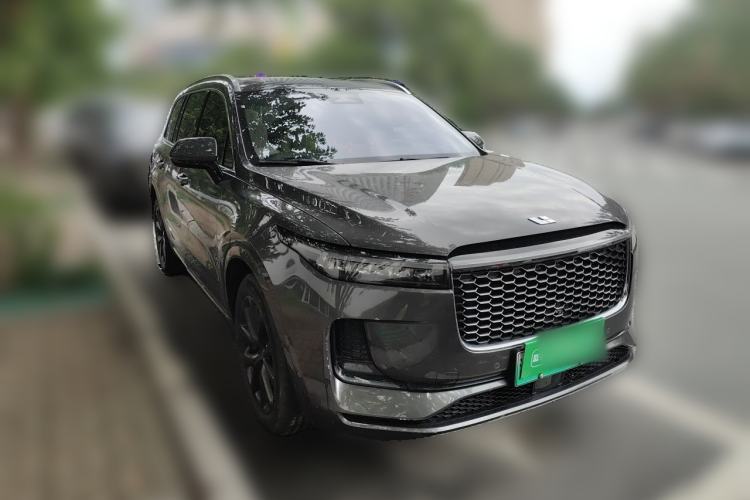 Used Li Auto ONE 2021 Extended-Range 6-Seater Version Front Right 45 Deg