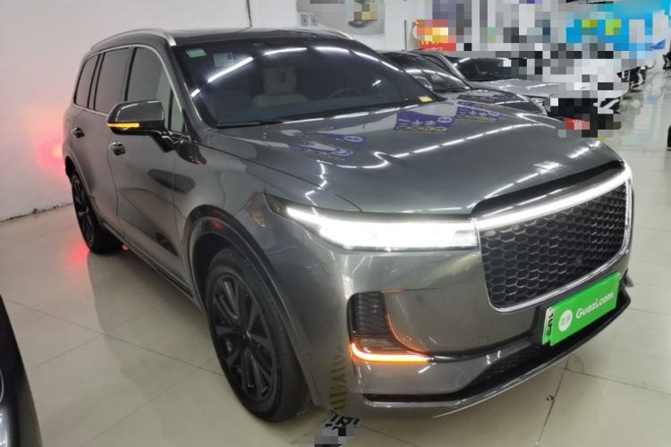Used Li Auto ONE 2021 Extended-Range 6-Seater Version Front Right 45 Deg