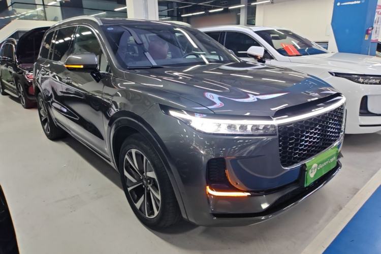 Used Li Auto ONE 2021 Extended-Range 6-Seater Version Front Right 45 Deg