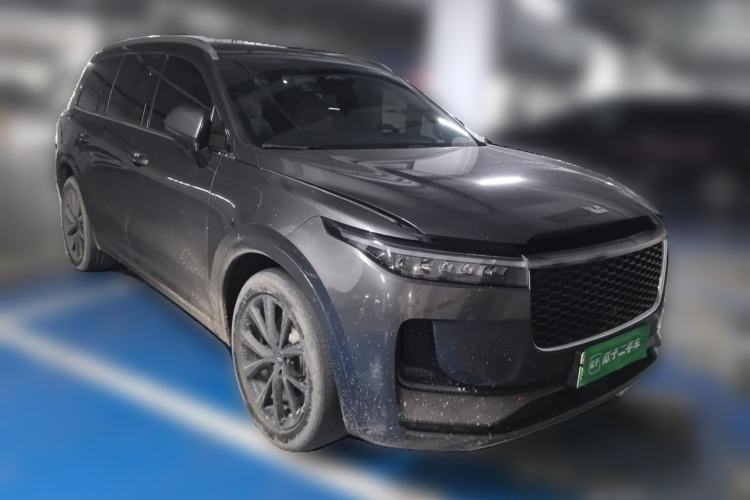 Used Li Auto ONE 2021 Extended-Range 6-Seater Version Front Right 45 Deg