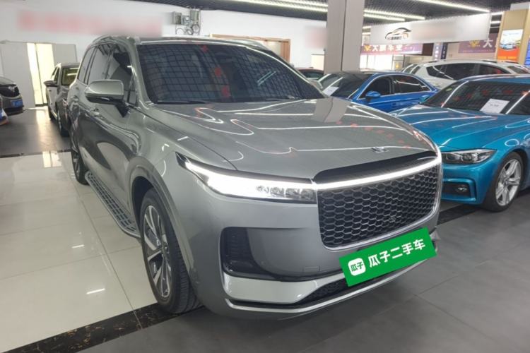 Used Li Auto ONE 2021 Extended-Range 6-Seater Version Front Right 45 Deg