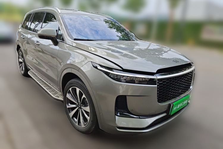 Used Li Auto ONE 2021 Extended-Range 6-Seater Version Front Right 45 Deg
