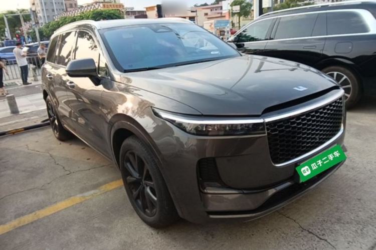 Used Li Auto ONE 2021 Extended-Range 6-Seater Version Front Right 45 Deg