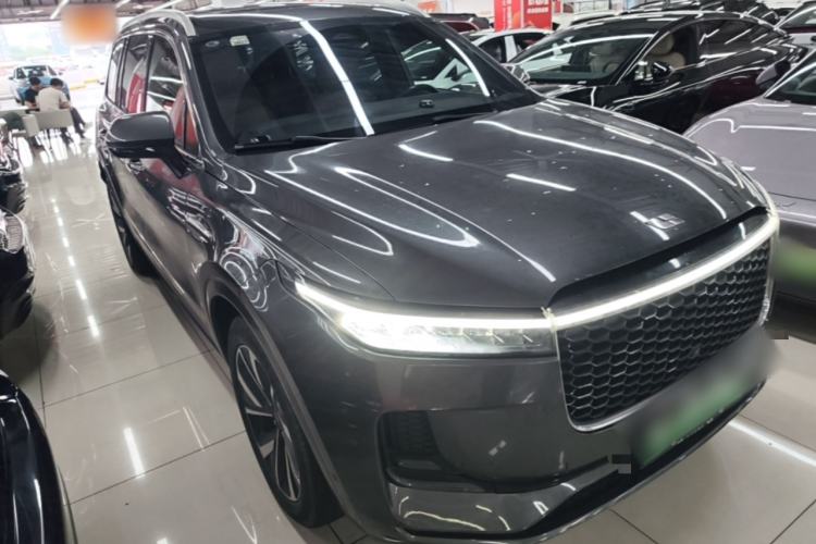 Used Li Auto ONE 2021 Extended-Range 6-Seater Version Front Right 45 Deg