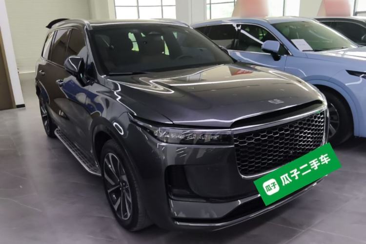 Used Li Auto ONE 2021 Extended-Range 6-Seater Version Front Right 45 Deg