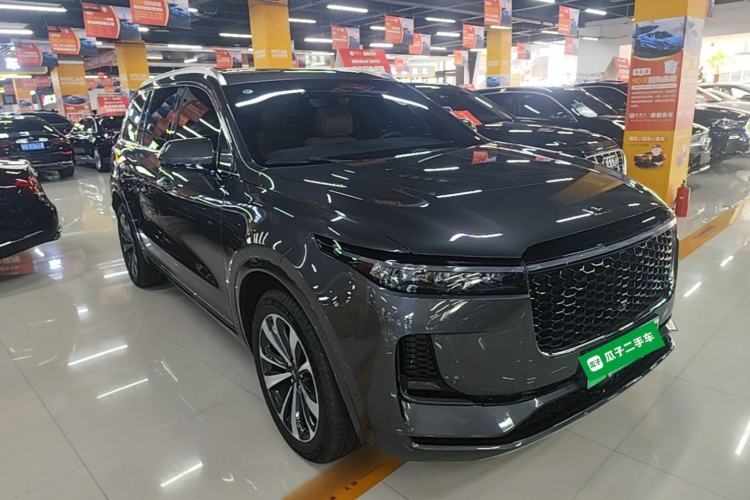 Used Li Auto ONE 2021 Extended-Range 6-Seater Version Front Right 45 Deg