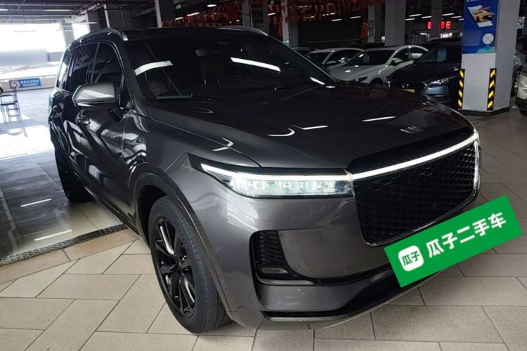 Used Li Auto ONE 2021 Extended-Range 6-Seater Version Front Right 45 Deg