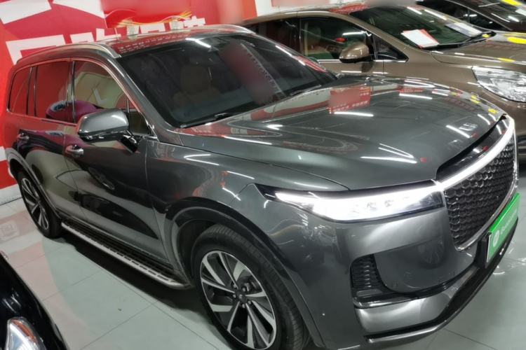 Used Li Auto ONE 2021 Extended-Range 6-Seater Version Front Right 45 Deg