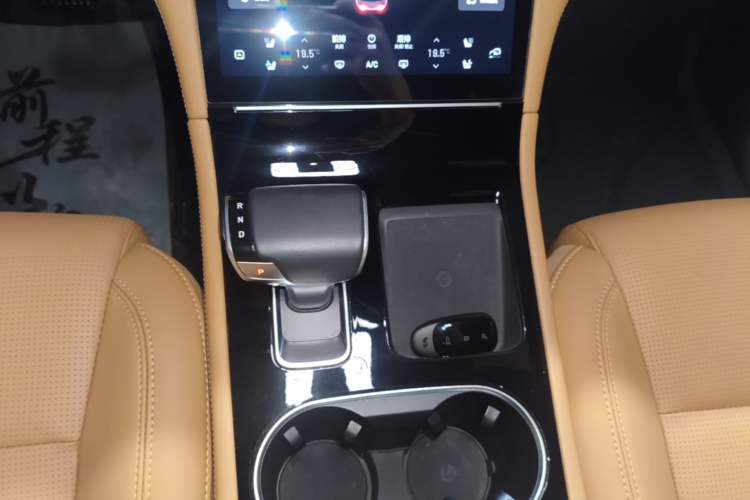 Used Li Auto ONE 2021 Extended-Range 6-Seater Version Gear Lever