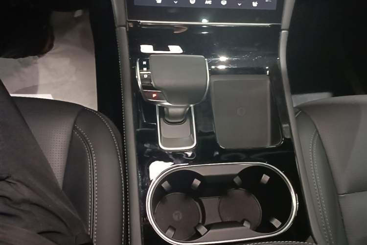 Used Li Auto ONE 2021 Extended-Range 6-Seater Version Gear Lever