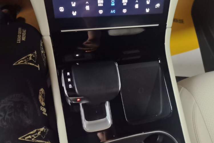 Used Li Auto ONE 2021 Extended-Range 6-Seater Version Gear Lever