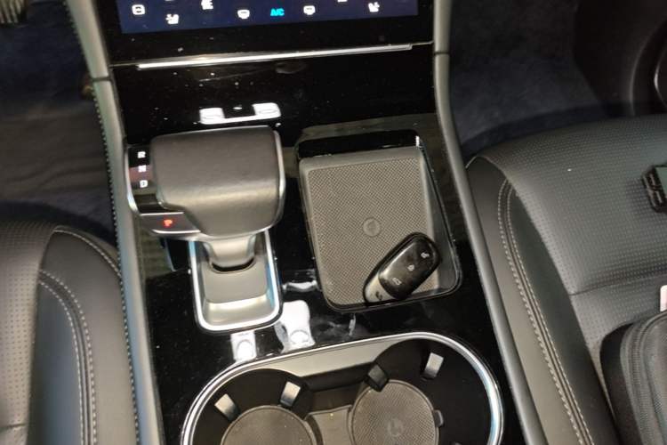 Used Li Auto ONE 2021 Extended-Range 6-Seater Version Gear Lever