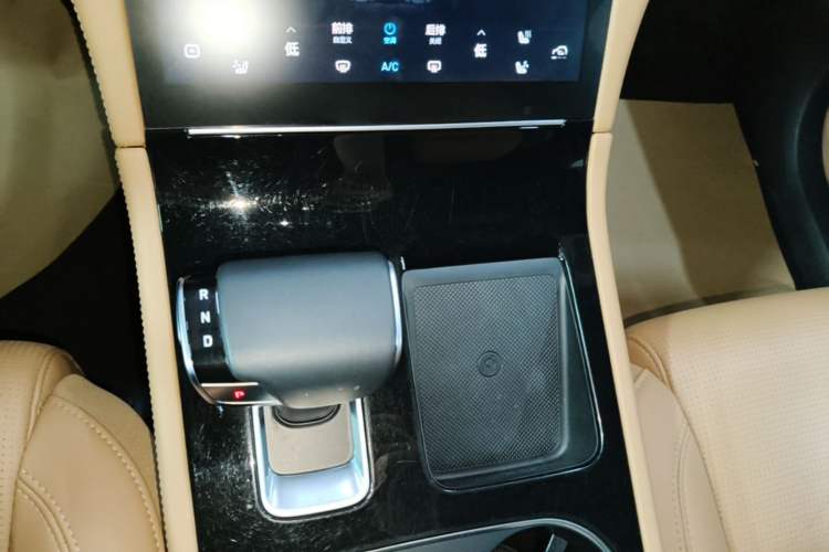 Used Li Auto ONE 2021 Extended-Range 6-Seater Version Gear Lever