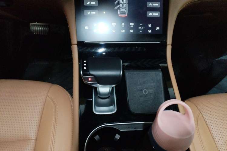 Used Li Auto ONE 2021 Extended-Range 6-Seater Version Gear Lever