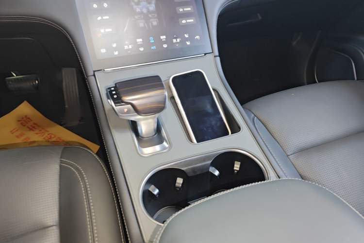 Used Li Auto ONE 2021 Extended-Range 6-Seater Version Gear Lever