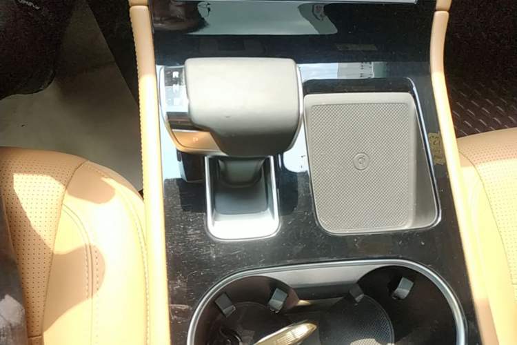 Used Li Auto ONE 2021 Extended-Range 6-Seater Version Gear Lever