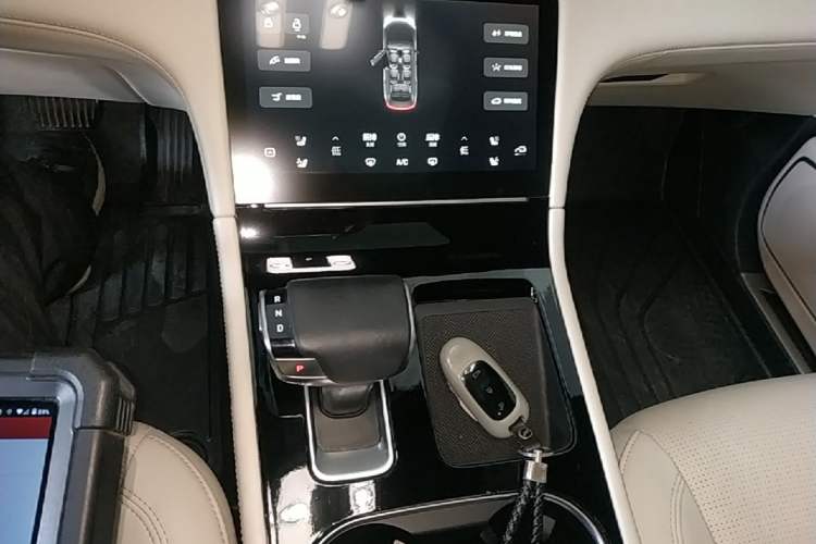 Used Li Auto ONE 2021 Extended-Range 6-Seater Version Gear Lever