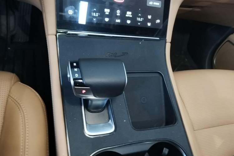 Used Li Auto ONE 2021 Extended-Range 6-Seater Version Gear Lever