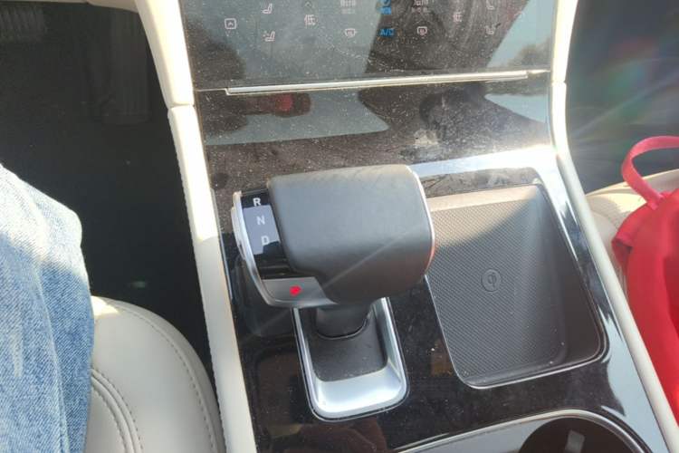 Used Li Auto ONE 2021 Extended-Range 6-Seater Version Gear Lever